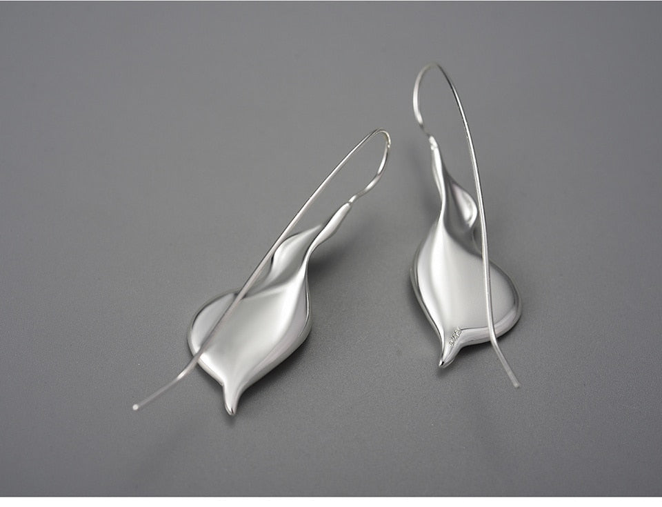 Calla Lily Drop Earrings