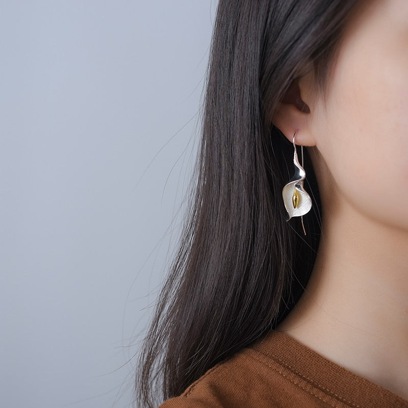 Calla Lily Drop Earrings