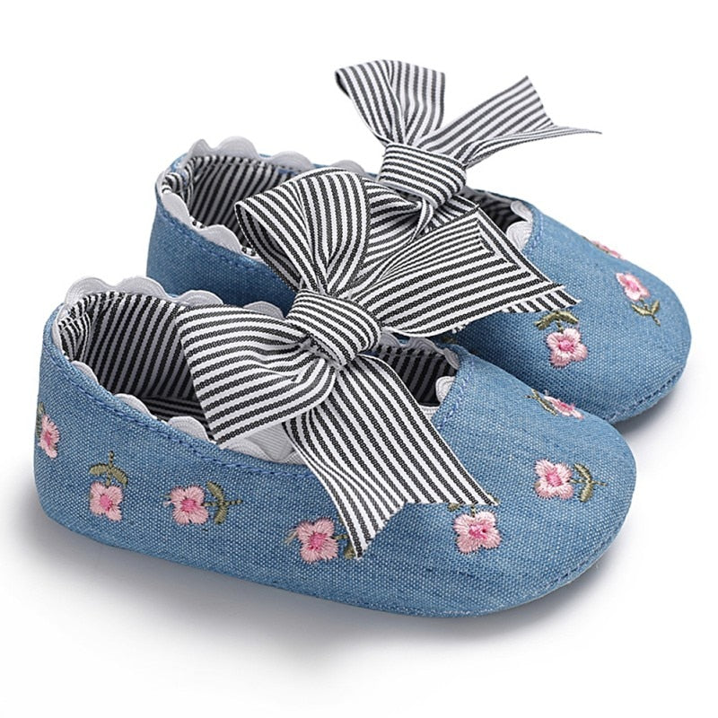 Embroidered Baby Shoes w/ Striped Bow