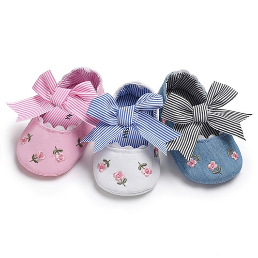 Embroidered Baby Shoes w/ Striped Bow