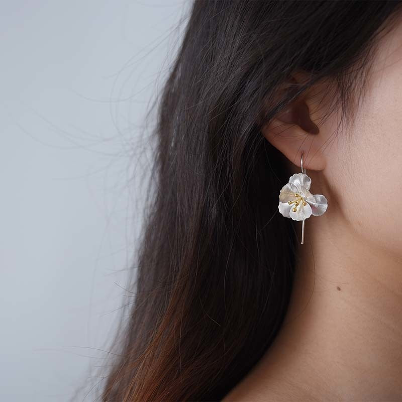 Elegant Flower Drop Earrings