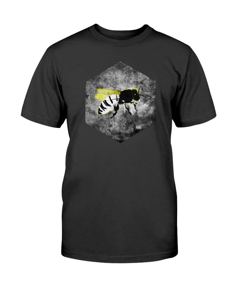 dark grey tshirt with grunge bee design